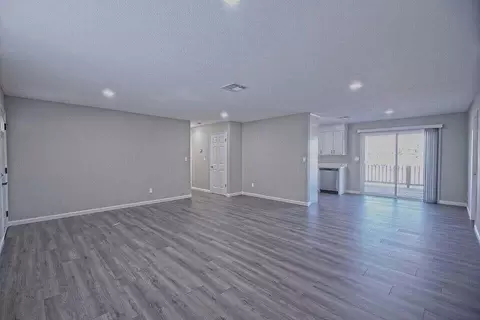 20380 Gibson Ct, Redding, CA 96002 photo 3