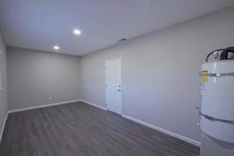 20380 Gibson Ct, Redding, CA 96002 photo 8