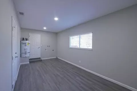 20380 Gibson Ct, Redding, CA 96002 photo 9