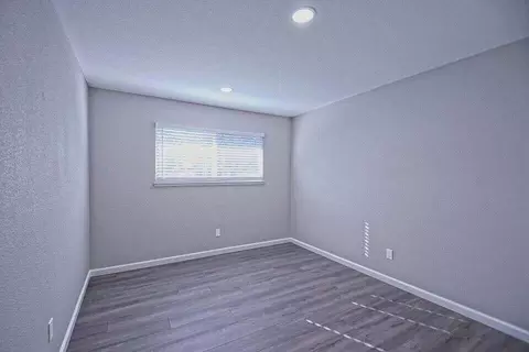 20380 Gibson Ct, Redding, CA 96002 photo 17