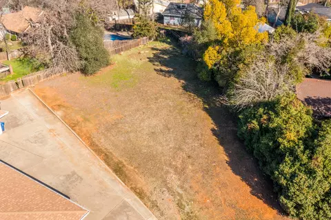 2631 Sanford Ct, Redding, CA 96002 photo 3