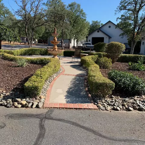 8183 Whispering Oaks Rd, Redding, CA 96002 photo 13