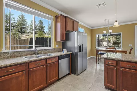 715 Bodenhamer Blvd, Redding, CA 96003 photo 41