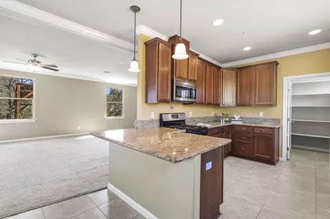 715 Bodenhamer Blvd, Redding, CA 96003 photo 10