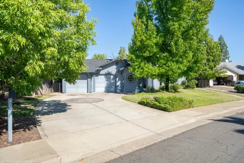 11537 Wales Ct, Redding, CA 96003 photo 36