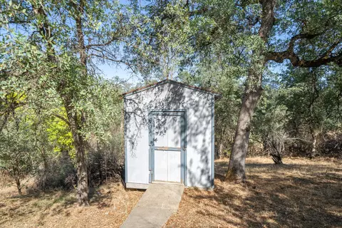 11537 Wales Ct, Redding, CA 96003 photo 38