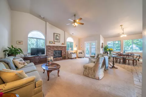 11537 Wales Ct, Redding, CA 96003 photo 12