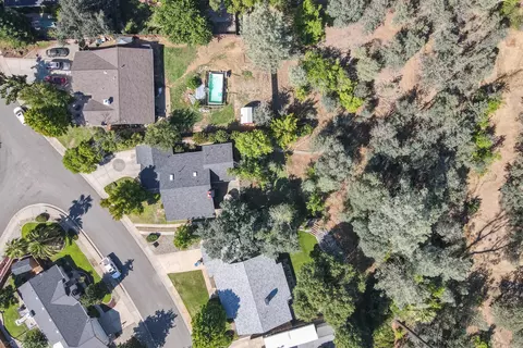 11537 Wales Ct, Redding, CA 96003 photo 47