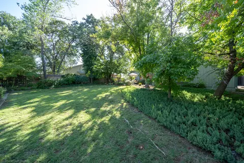11537 Wales Ct, Redding, CA 96003 photo 35