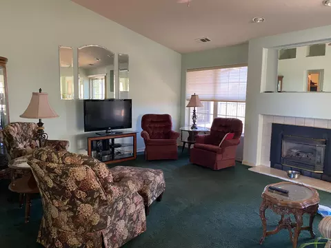 323 River Park Dr, Redding, CA 96003 photo 3