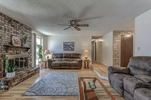 3305 Adams Ln, Redding, CA 96002 photo 9