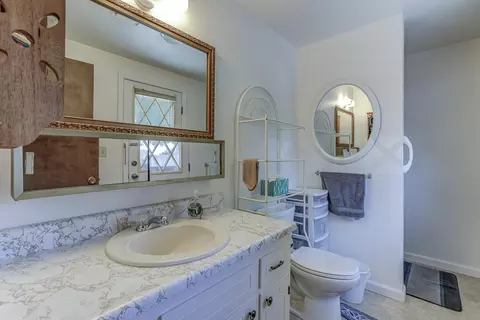 3305 Adams Ln, Redding, CA 96002 photo 23