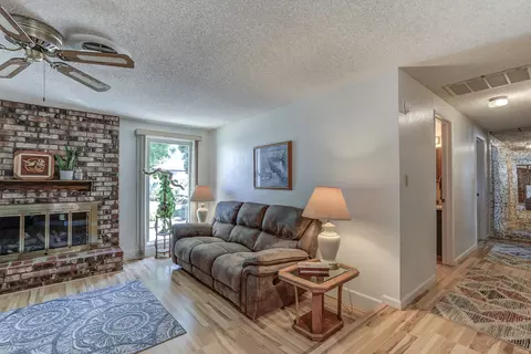 3305 Adams Ln, Redding, CA 96002 photo 8