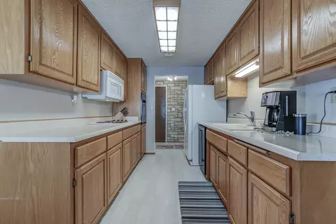 3305 Adams Ln, Redding, CA 96002 photo 16