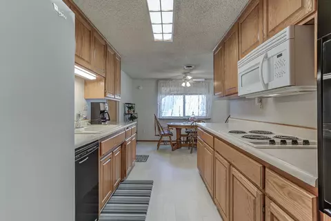 3305 Adams Ln, Redding, CA 96002 photo 17