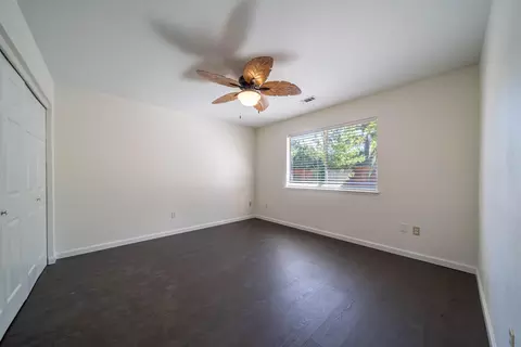 1071 Camelot Ct, Redding, CA 96003 photo 13