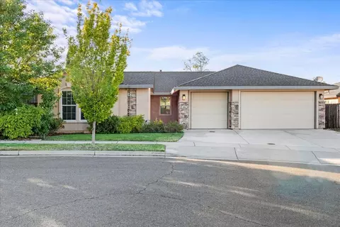 330 Stinson Loop, Redding, CA 96003 photo 3