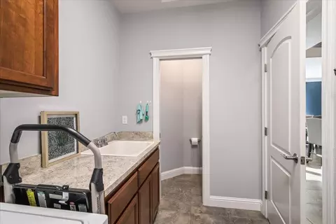 330 Stinson Loop, Redding, CA 96003 photo 23