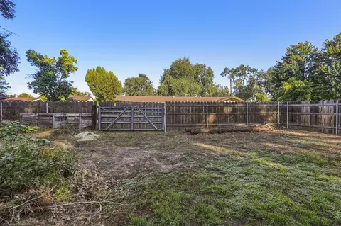 3372 Riverside Dr, Anderson, CA 96007 photo 31