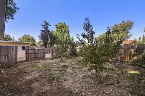 3372 Riverside Dr, Anderson, CA 96007 photo 27