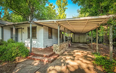 664 Loma St, Redding, CA 96003 photo 2