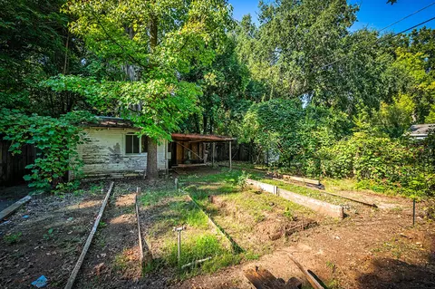 664 Loma St, Redding, CA 96003 photo 15