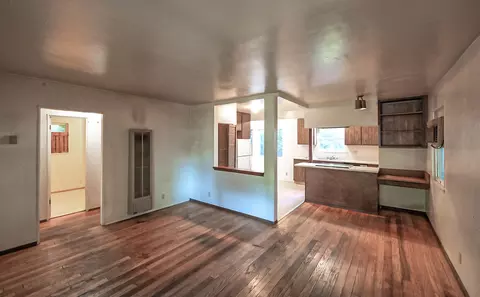 664 Loma St, Redding, CA 96003 photo 3