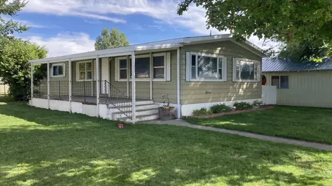 209 Main St, Lookout, CA 96054