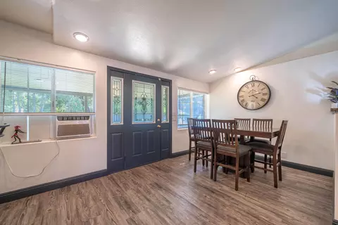 7027 Primrose Ln, Redding, CA 96002 photo 6