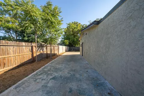 7027 Primrose Ln, Redding, CA 96002 photo 32