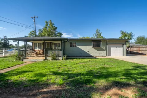 7027 Primrose Ln, Redding, CA 96002