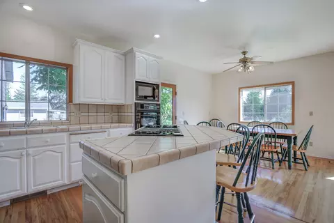 405 Chestnut Ave, Red Bluff, CA 96080 photo 10