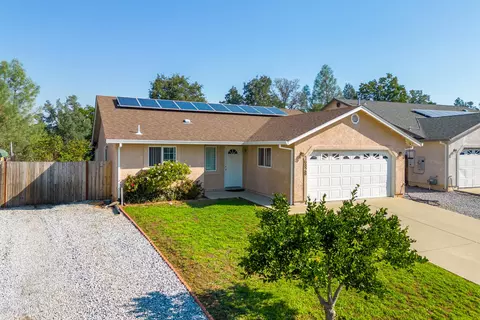 16828 Winchell Dr, Redding, CA 96003