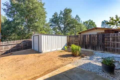 16828 Winchell Dr, Redding, CA 96003 photo 13