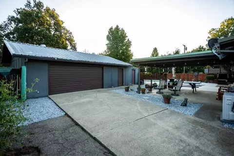 5591 Pleasant View Dr, Anderson, CA 96007 photo 3