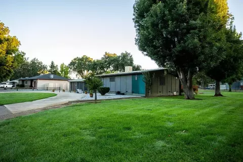 5591 Pleasant View Dr, Anderson, CA 96007 photo 2