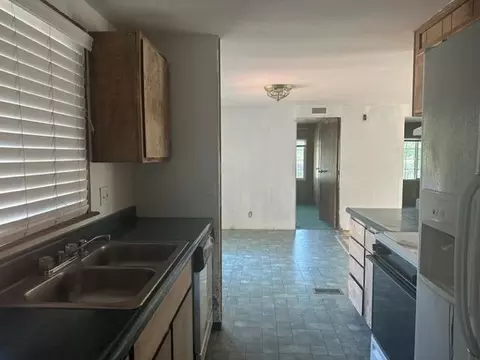3405 Oasis Rd, Redding, CA 96003 photo 6