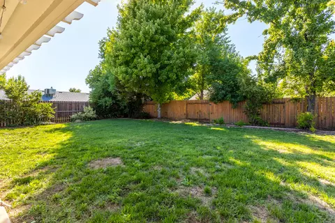 1652 Imperial Dr, Redding, CA 96003 photo 24