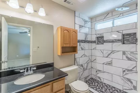 1652 Imperial Dr, Redding, CA 96003 photo 17