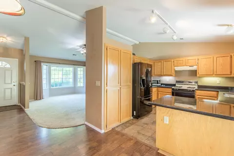 1652 Imperial Dr, Redding, CA 96003 photo 9