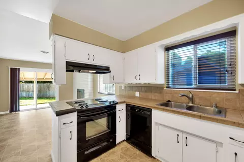 6471 Elmira Dr, Redding, CA 96001 photo 7