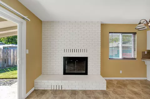 6471 Elmira Dr, Redding, CA 96001 photo 9