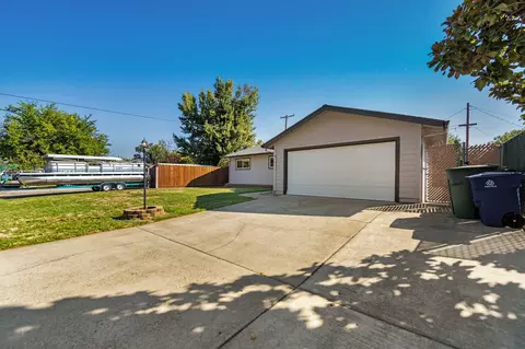 6471 Elmira Dr, Redding, CA 96001 photo 23