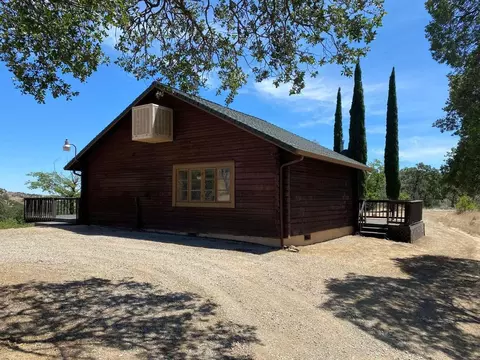 210-211 Perla Rd, Igo, CA 96047 photo 4