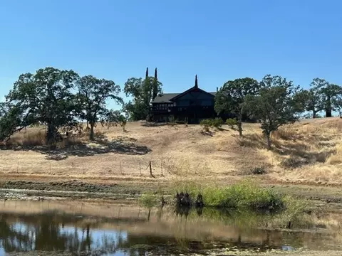 210-211 Perla Rd, Igo, CA 96047 photo 2