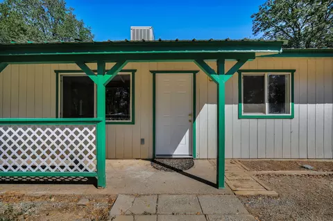 24606 Ca-299, Bella Vista, CA 96008
