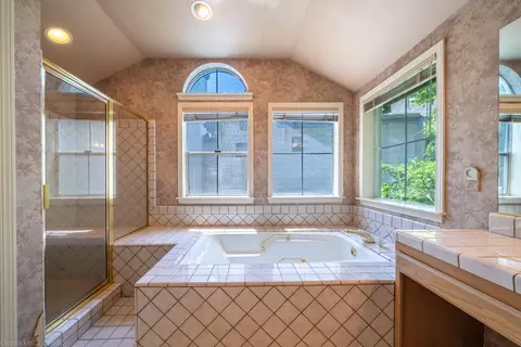 1672 Saint Andrews, Redding, CA 96003 photo 15