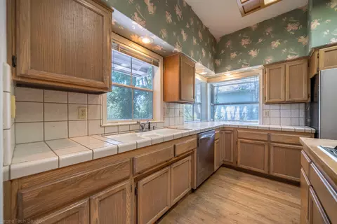 1672 Saint Andrews, Redding, CA 96003 photo 10