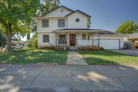 Exterior - 1969 Cirrus St, Redding, CA 96002 photo 11 of 14