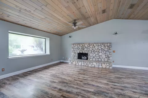 2242 Jessica Way, Redding, CA 96002 photo 12